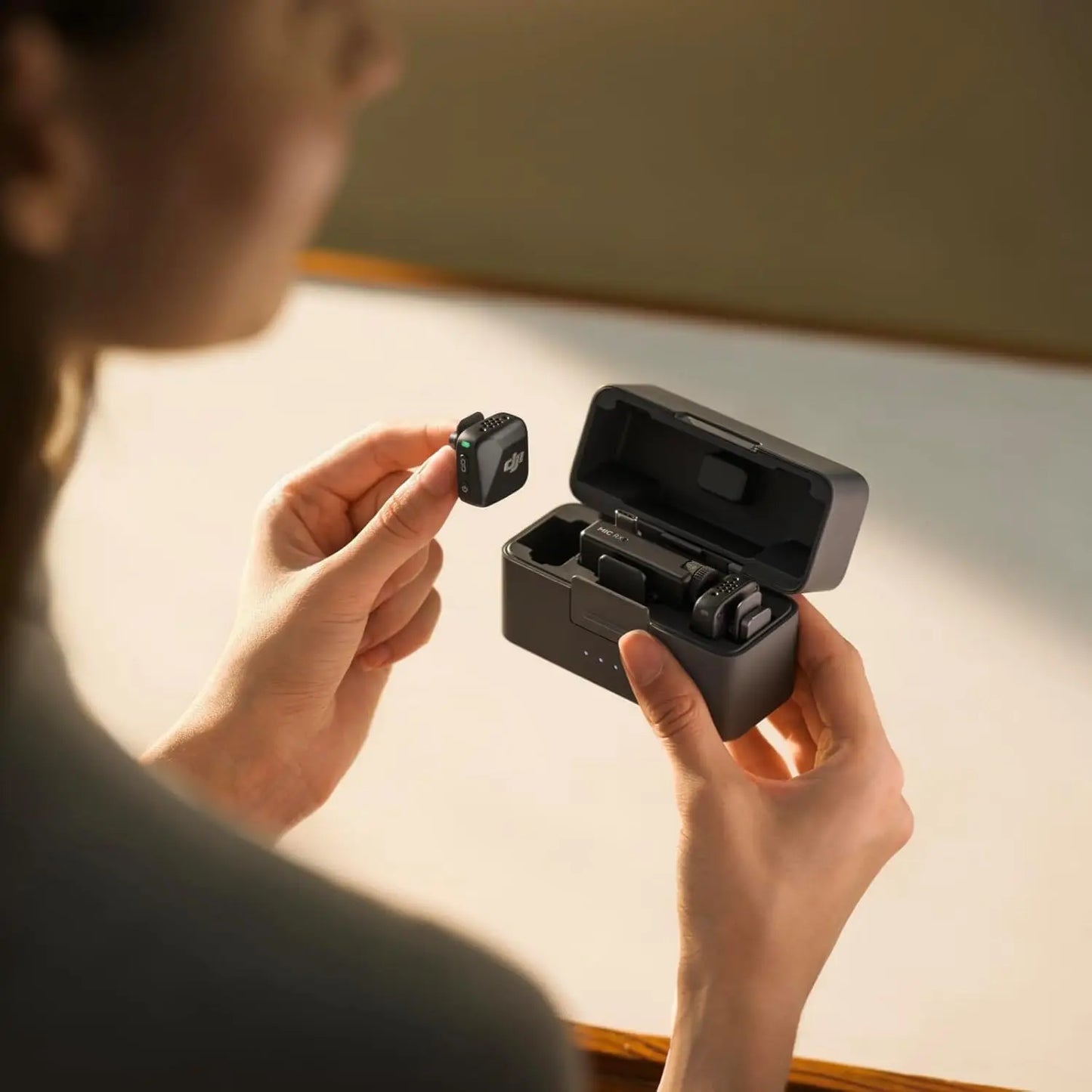 DJI Mic Mini Wireless Microphone with Intelligent Noise Cancelling High-Quality Audio With Stable Transmission
